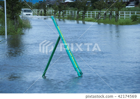 Abnormal weather 42174569