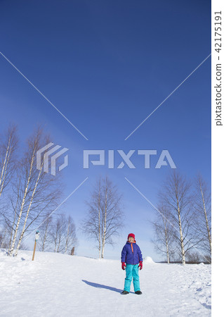 Snowscapes and children Snowscapes and children 42175191