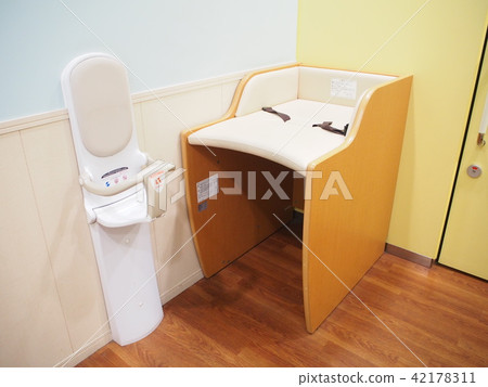 Nursing room Nursing room 42178311