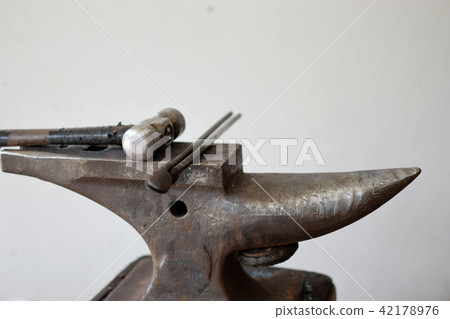 Blacksmith's tools 42178976