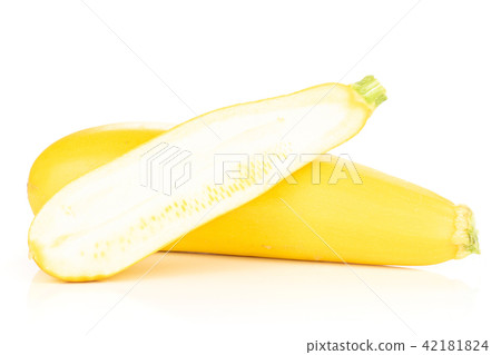 Fresh Raw yellow zucchini isolated on white 42181824