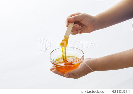 Hair loss Brazilian wax _ hand Hair loss Brazilian wax _ hand 42181924