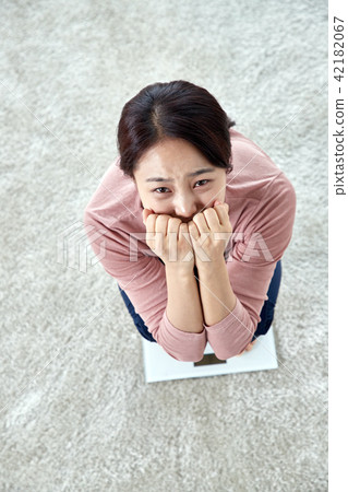 vixen, midinette, Woman 42182067