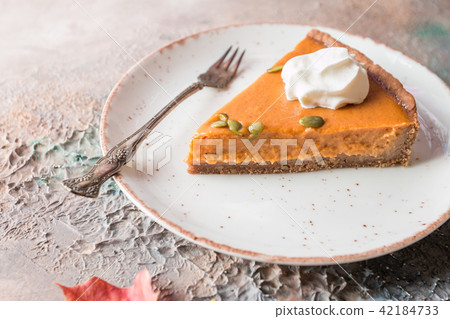 Slice of Pumpkin Pie 42184733