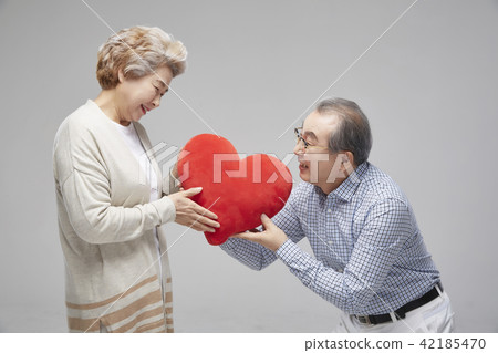Couple, Senior, Senior, Old Age, Dating, Love, Couple Couple, Senior, Senior, Old Age, Dating, Love, Couple 42185470