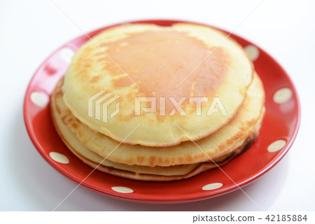 A delicious pancake 42185884