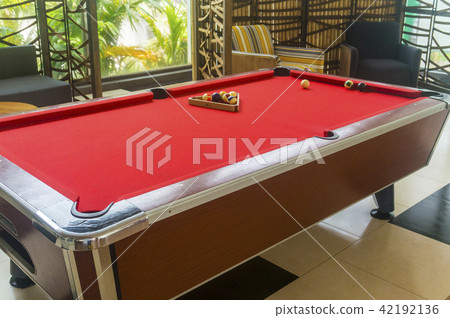 Billiard table 42192136