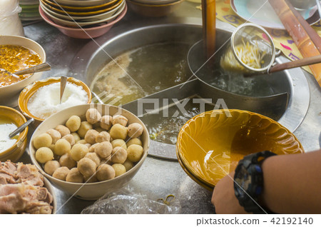 泰國拉麵在曼谷停轉商店 泰國拉麵在曼谷停轉商店 42192140