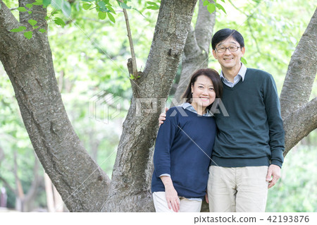 新綠色資深oshidori夫婦 42193876