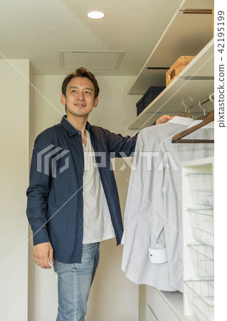 年輕人步入式衣櫥 42195199