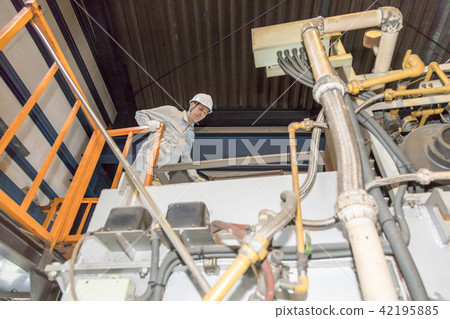 Factory People Working people Die casting Factory People Working people Die casting 42195885