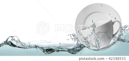 Liquid detergent for washing dishes. 42198531