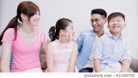 family talk hppily 42199700