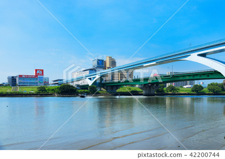 在荒川和滑水的Fan Ohashi橋樑 42200744