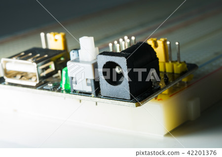 IC resistance and capacitance inductance PCB variable resistance SMD switch screw nut socket LED circuit board cable RS232 relay RELAY coil 42201376