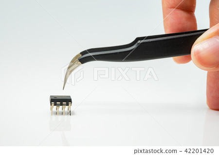 IC resistance and capacitance inductance PCB variable resistance SMD switch screw nut socket LED circuit board cable RS232 relay RELAY coil IC resistance and capacitance inductance PCB variable resistance SMD switch screw nut socket LED circuit board cable RS232 relay RELAY coil 42201420