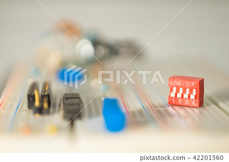IC resistance and capacitance inductance PCB variable resistance SMD switch screw nut socket LED circuit board cable RS232 relay RELAY coil 42201560