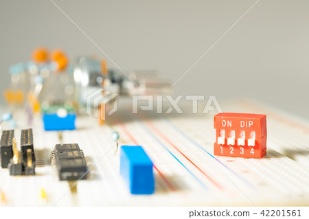 IC resistance and capacitance inductance PCB variable resistance SMD switch screw nut socket LED circuit board cable RS232 relay RELAY coil 42201561