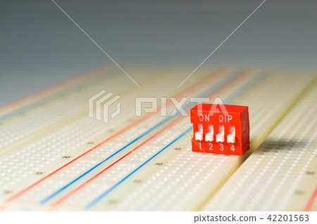 IC resistance and capacitance inductance PCB variable resistance SMD switch screw nut socket LED circuit board cable RS232 relay RELAY coil 42201563