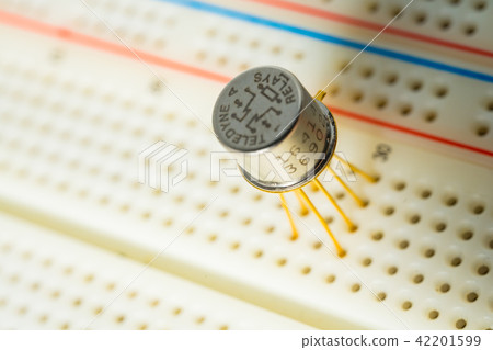 IC resistance and capacitance inductance PCB variable resistance SMD switch screw nut socket LED circuit board cable RS232 relay RELAY coil 42201599