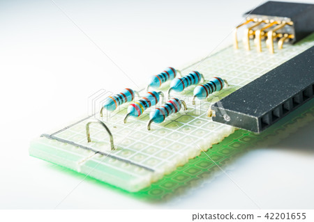 IC電阻電容電感PCB可變電阻SMD開關螺絲螺帽插座LED電路板排線RS232繼電器RELAY線圈 IC電阻電容電感PCB可變電阻SMD開關螺絲螺帽插座LED電路板排線RS232繼電器RELAY線圈 42201655