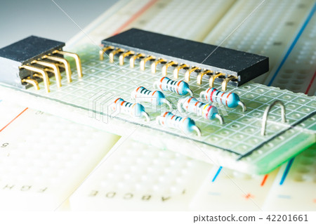 IC resistance and capacitance inductance PCB variable resistance SMD switch screw nut socket LED circuit board cable RS232 relay RELAY coil IC resistance and capacitance inductance PCB variable resistance SMD switch screw nut socket LED circuit board cable RS232 relay RELAY coil 42201661