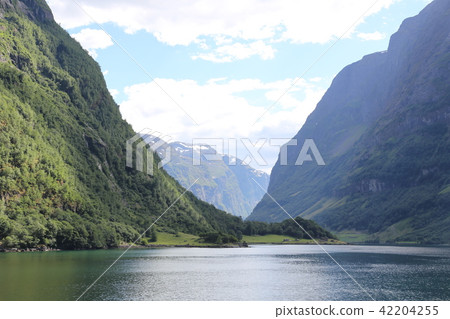 Sognefjord in Norway (4) Sognefjord in Norway (4) 42204255