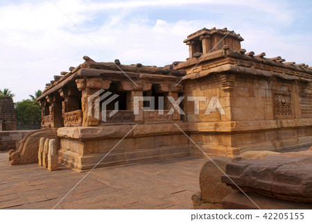 Lad Khan temple, Aihole, Bagalkot, Karnataka Lad Khan temple, Aihole, Bagalkot, Karnataka 42205155