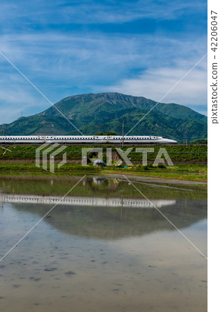 Ibuki和Shinkansen 42206047