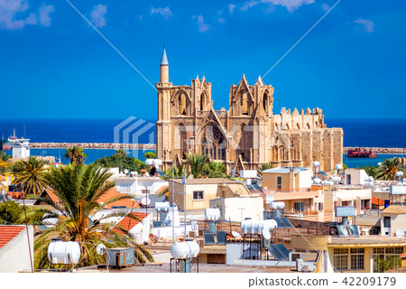 Lala Mustafa Pasha Mosque and Famagusta town 42209179