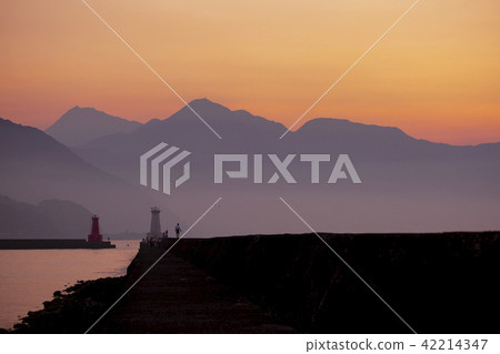 Dusk of Nishi Oita Port and Beppu Bay 42214347