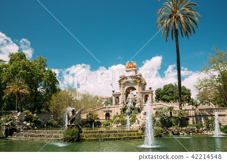Barcelona, Spain. View Of Citadel Park In Sunny Day Barcelona, Spain. View Of Citadel Park In Sunny Day 42214548
