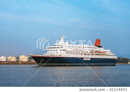 Sailing passenger ship Sailing passenger ship 42214853