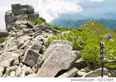 Mountain top of Mt. Jinpei and Fuji of Chiyo 42217664