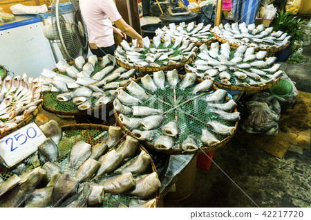 Tropical market Tropical market 42217720