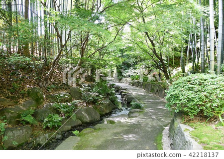Haruyamaen Shinsakukaku in spring Haruyamaen Shinsakukaku in spring 42218137
