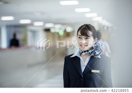 CA Cabin Attendant機場工作人員 42218955