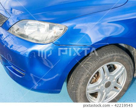 Dent of bumper 42219543