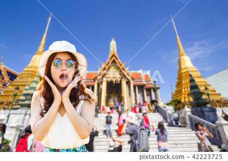Wat Phra Kaew and Grand Palace 42223725