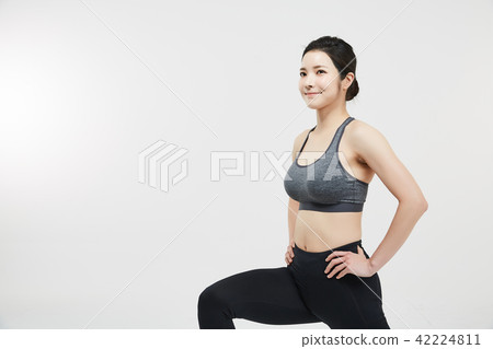 Sporty woman 42224811