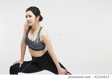 Sporty woman Sporty woman 42224813
