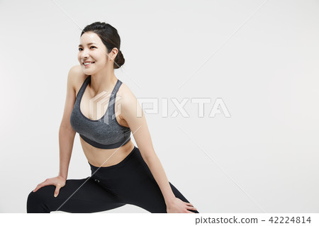 Sporty woman Sporty woman 42224814