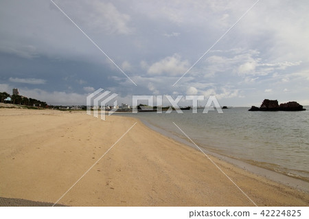 Okinawa Alaha Beach 42224825