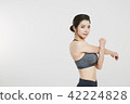 Sporty woman 42224828