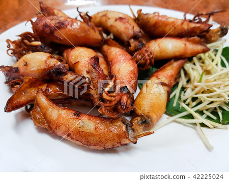 Seafood gourmet dry fried rolls Seafood gourmet dry fried rolls 42225024