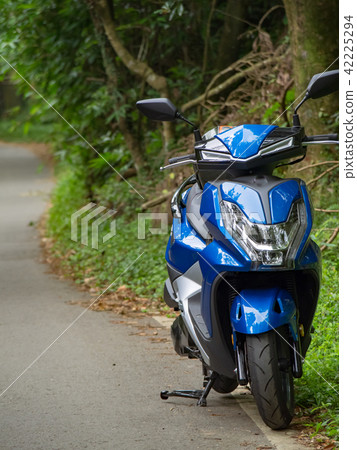 scooter in Taiwan 42225294