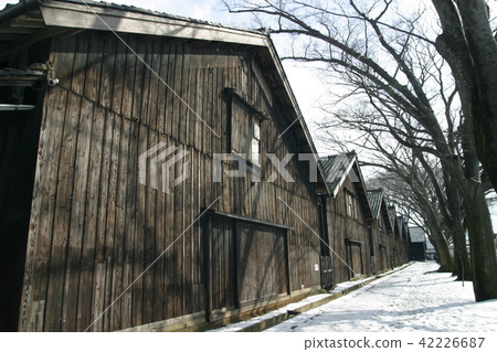 坂田·冬天的山區倉庫 42226687