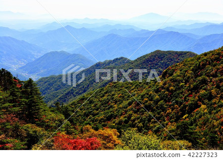 吉日山 42227323