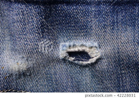 Jeans hole damage jeans Jeans hole damage jeans 42228031