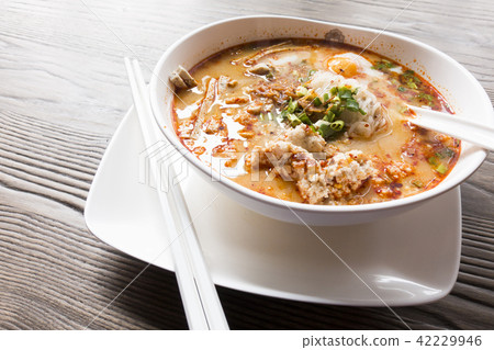 Vietnamese Noodle Soup 42229946